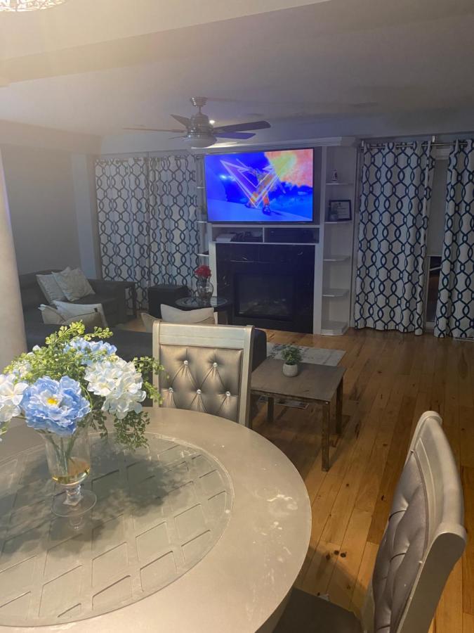 Peacefully Redifined Apartment Hamilton Ngoại thất bức ảnh